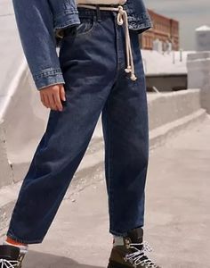 Levi's Barrel Crop Jean